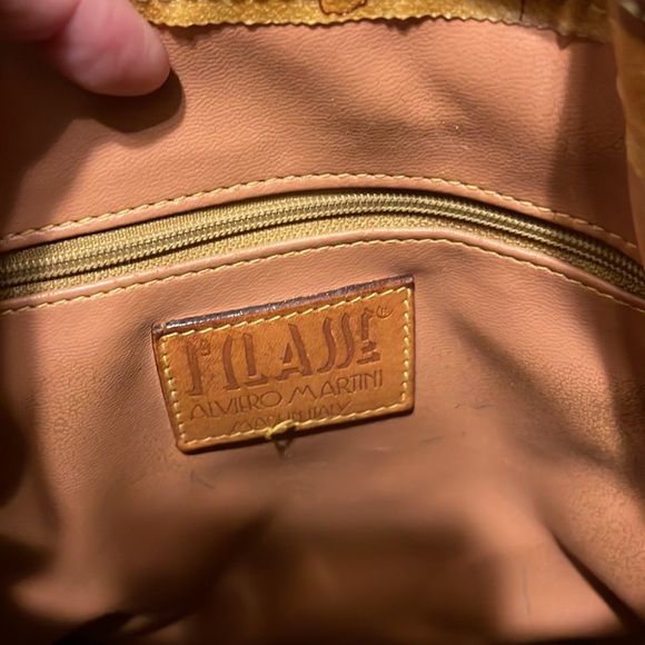 Authentic Alviero Martini World Map Bucket Bag - Picture 13 of 16